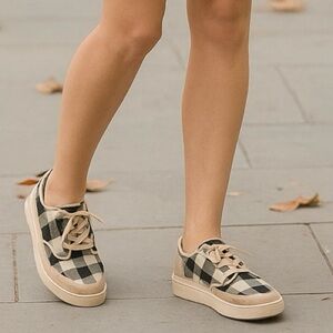 Zodiac Cheezburger Plaid Lace-Up Sneakers Women’s Size 9M Black White Tan NWB